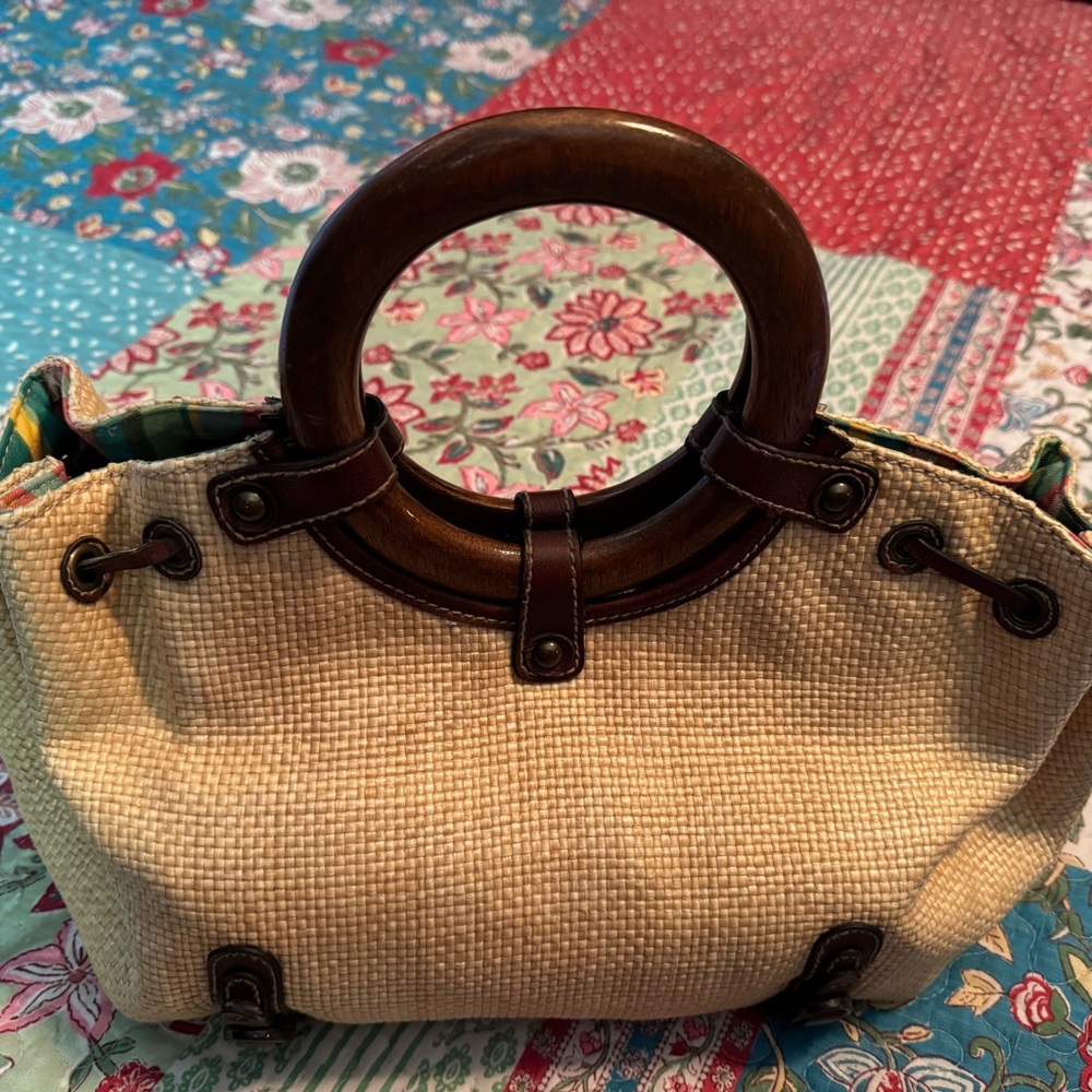 Fossil woven Handbag with Wooden Handles